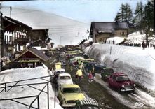 CPSM Centre de Valberg alt 1689 m Vue route de Peone en hiver