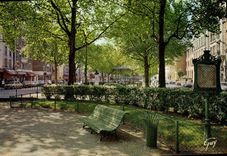 CPSM Paris et Ses Merveilles Le Square Georges Courteline