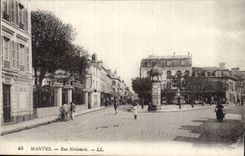 CPA Mantes Rue Nationale