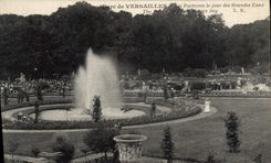 CPA Versailles Parc de Versailles Les Parterres le jour des Grandes Eaux