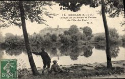 CPA Meulan (S et O) Bords de la Seine et Ferme de l'Ile du Port