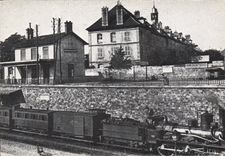 CPSM Mantes Cercle ouest Parisien d'Etudes Ferroviaires Serie Banlieue Ouest ancienne En gare de Man