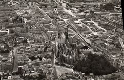 CPA Amiens Somme Vue Panoramique La Cathedrale L'Abside