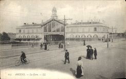 CPA Amiens La Gare