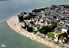 CPSM Le Crotoy (Somme) Vue aerienne Un coin de la Plage