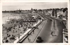 CPA Les Sables D'Olonne La Plage et le Remblai 