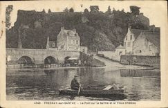 CPA Fresnay sur Sarthe Le Pont sur la Sarthe et le Vieux Chateau 