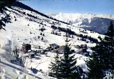 CPSM Courchevel l'ensemble de la Station et l'arrivee des Pistes 