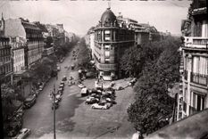 CPA Paris Le Carrefour Richelfeu Drouot et le Boulevard des Italiens 