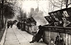 CPA Paris en Flanant Les Bouquinistes du quai de la Tournelle 