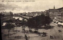 CPA Trouville Les Quais La Touque et le Casino 