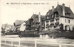 CPA Deauville la Plage Fleurie Groupe de Villas 