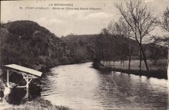 CPA La Normandie Pont d'Ouilly Bords de l'Orne vers Mesnil Villement 