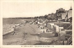 CPA Lion sur Mer Vue generale de la Plage 