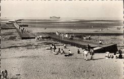 CPA Courseulles sur Mer Calvados Le Ponton 