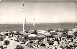CPA Deauville Plage Fleurie Le Bar du Soleil 