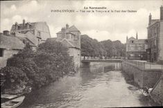 CPA La Normandie Pont l'Eveque vue sur le Touques et le pont des chaines 