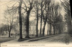 CPA Balleroy le chateau et les Avenues 