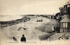 CPA Courseulles vue generale de la plage 