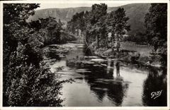CPA Clecy Calvados les rives du Vey 