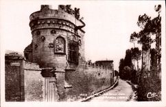 CPA Caen la tour des Gens d'Armes 