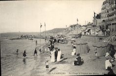 CPA Carboug la plage a l'heure des Bains 