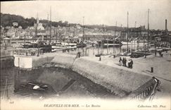 CPA Deauville sur Mer les Bassins 