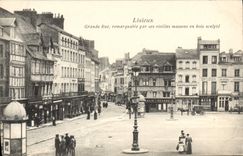 CPA Lisieux grande rue remarquable par ses vieilles maisons en bois Sculpte 