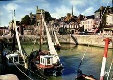CPSM Honfleur calvados la Lieutenance et le port 