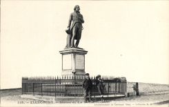 CPA Liancourt Statue 