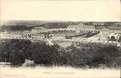 CPA Noyon Le Quartier de Cavalerie 