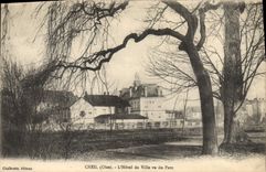 CPA Creil Oise L'Hotel de Ville vu du Parc 