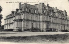 CPA Facade du Chateau Ognon Oise donnant sur le Parc 