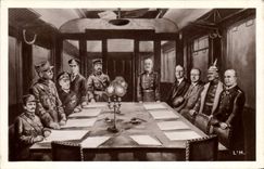 CPA Signature de l'Armistiee le 11 novembre 1918 