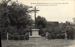 CPA St Jean de la Foret Orne la Croix de la Guerre Fer Forge benite par Mgr Bardel le 19 juin 1917 
