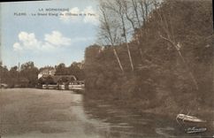 CPA la Normandie Flers le gand etang du chateau et le parc 
