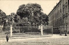 CPA Arras L'entree du Square Saint Vaast 