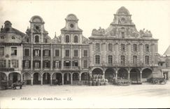 CPA Arras La Grande Place 