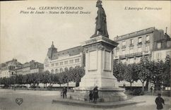 CPA l'Auvergne Pittoresque Clermont Ferrand Place de Jaude Statue du general Desaix 