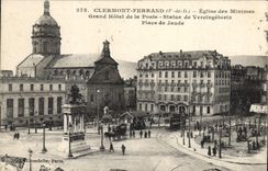 CPA Clermont Ferrand P de D Eglise des Minimes Grand Hotel de la Poste Statue de vercingetorix Place