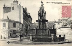 CPA Clermont Ferrand La Fontaine Jacques d'Amboise 