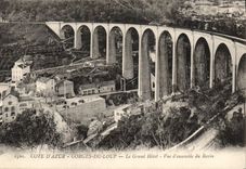 CPA Gorges du Loup Le Grand Hotel Vue d'ensemble du Ravin