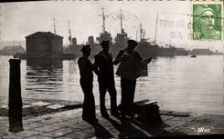 CPA Toulon sur Mer Var Sur le Carre du Port 