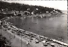 CPSM La Cote d'Azur Le Lavandou La Plage 