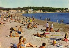 CPSM Lumiere et Beaute de la Cote d'Azur Les Sablettes La Plage 