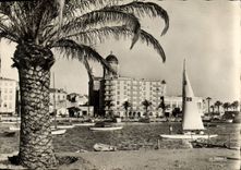 CPSM Saint Raphael Var Vue sur le Port 