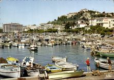 CPSM La Cote des Maures Le Lavandou Var Un coin du port 