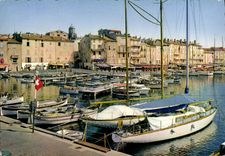 CPSM La Cote des Maures St Tropez Var Le Quai Jean Jaures vu de la Jelee