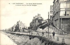 CPA Le Treport le Quai Sadi Carnot l'entree de la rue de Dieppe 