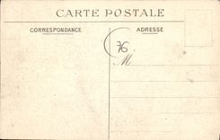 CPA Le Treport le quai de la republique